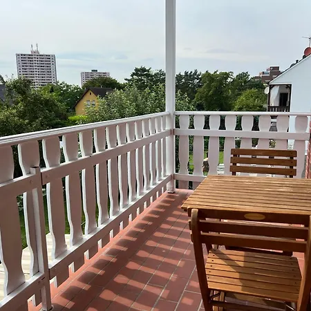 Elegante In Mit Balkon, Zentral, Bahnhof Nah, Phantasialand Bruehl Bei Cologne * Erftstadt