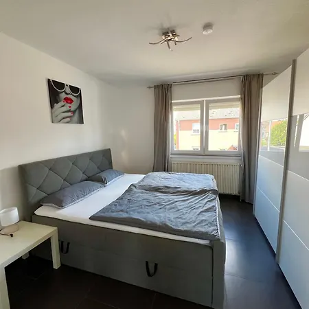Elegante In Mit Balkon, Zentral, Bahnhof Nah, Phantasialand Bruehl Bei Cologne Apartment Erftstadt