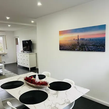 Elegante In Mit Balkon, Zentral, Bahnhof Nah, Phantasialand Bruehl Bei Cologne Apartman *