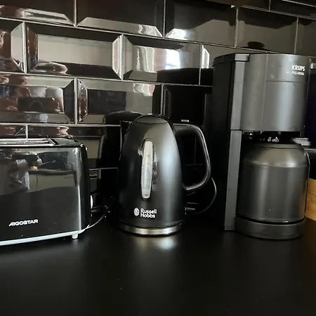 Apartman Elegante In Mit Balkon, Zentral, Bahnhof Nah, Phantasialand Bruehl Bei Cologne Erftstadt