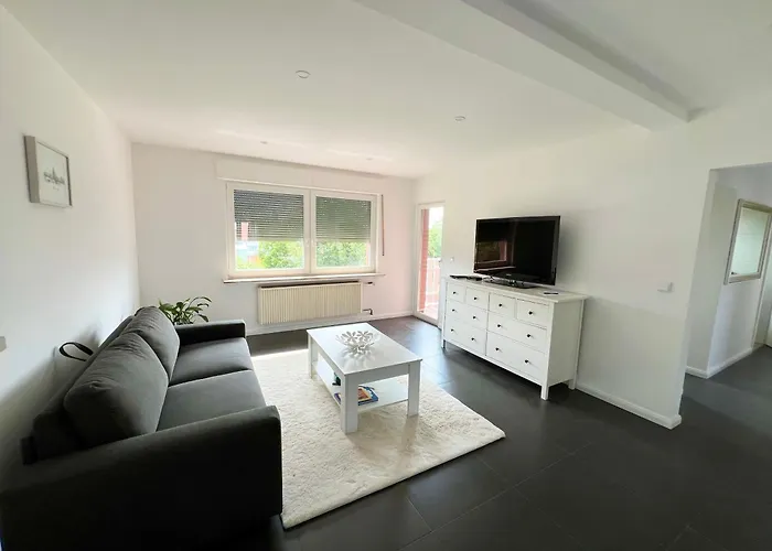 Elegante In Mit Balkon, Zentral, Bahnhof Nah, Phantasialand Bruehl Bei Cologne