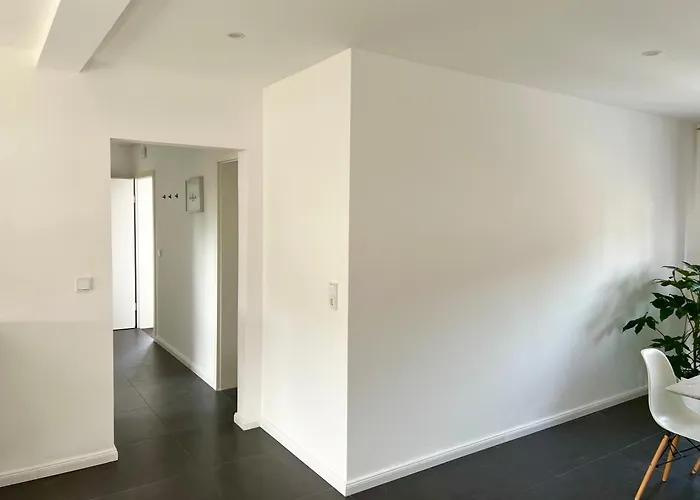 Elegante In Mit Balkon, Zentral, Bahnhof Nah, Phantasialand Bruehl Bei Cologne Appartement