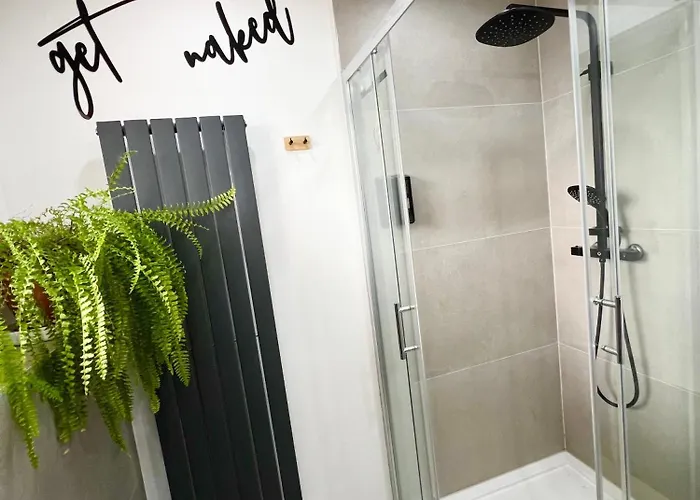 Elegante In Mit Balkon, Zentral, Bahnhof Nah, Phantasialand Bruehl Bei Cologne *