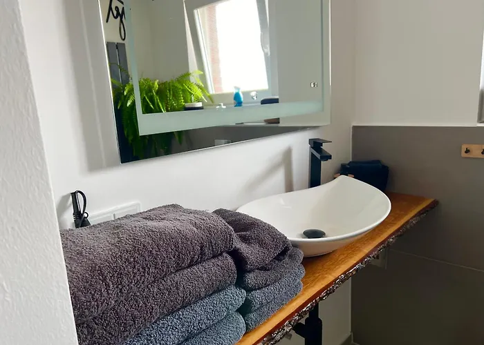 Elegante In Mit Balkon, Zentral, Bahnhof Nah, Phantasialand Bruehl Bei Cologne Erftstadt